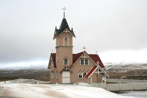 Hjarðarholtskirkja